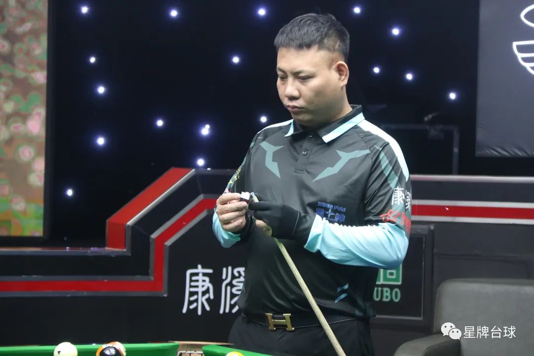 占据了下半 占据了下半