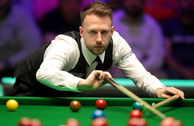 相比之下 相比之下