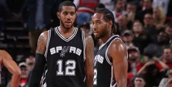 金条款面前 金条款面前